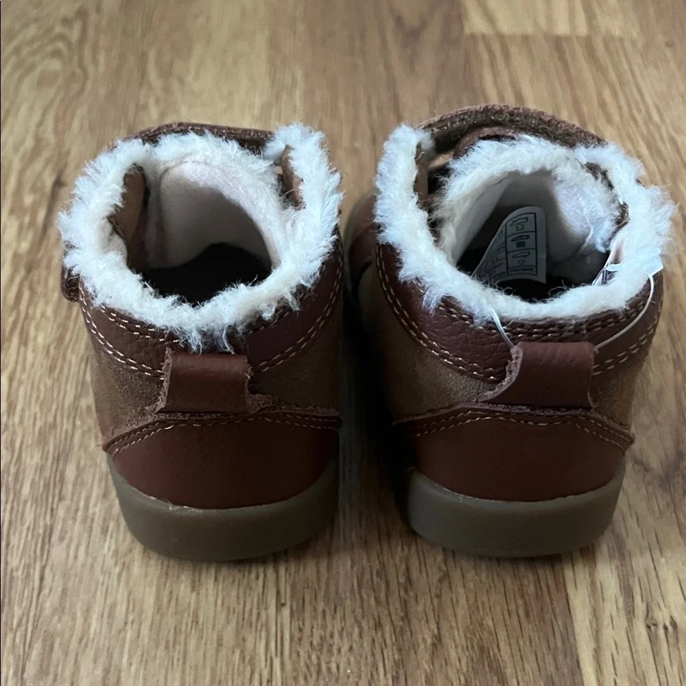 UGG Rennon Boot - Picture 2 of 2